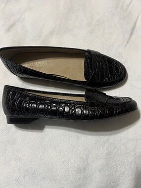 Talbots Dark Brown Croc-Embossed Leather Penny Loafers Size 9.5 W
